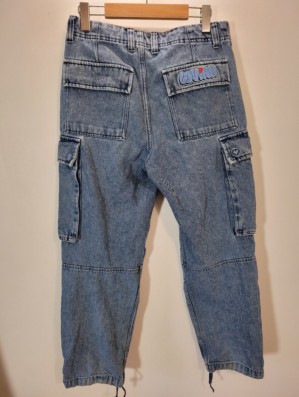 Loviah Logo Embroidered Blue Acid Wash Denim Wide-Leg Cargo Jeans - Size 28